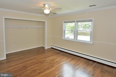 19 W Taylor Run Pkwy, Alexandria, VA 22314 - photo 7