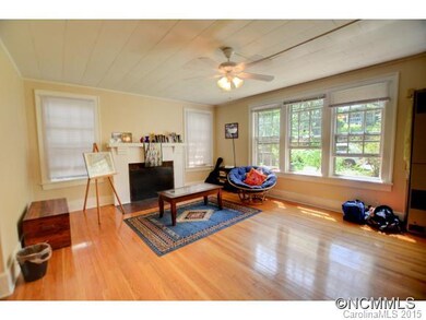Apt 1 - Living Room