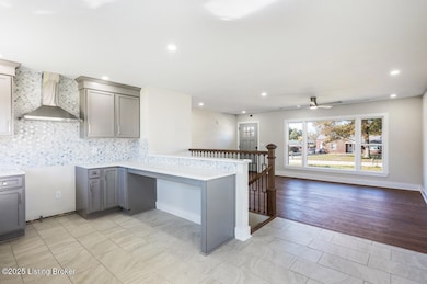 1040 W Crocus Dr, Radcliff, KY 40160 - photo 4