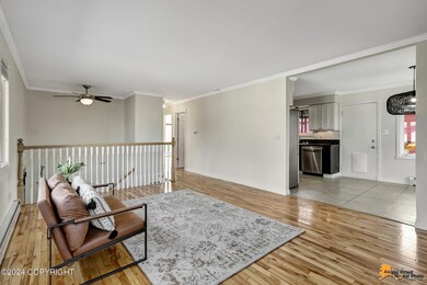 ...open to dining and kitchen...