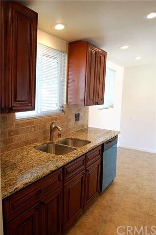 Granite counter tops, tile back splash new stainle