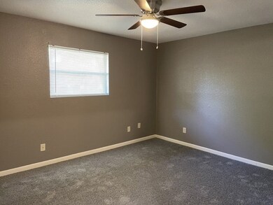 724 Willow St unit 2, Waller, TX 77484 - photo 4