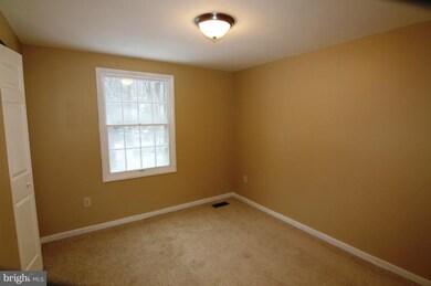 6013 Camelback Ln, Columbia, MD 21045 - photo 5