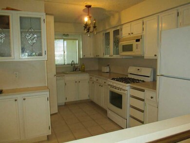 175 Hoffman Ave unit 302, Cranston, RI 02920 - photo 3