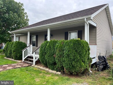 59 Hiser St, Moorefield, WV 26836 - photo 3