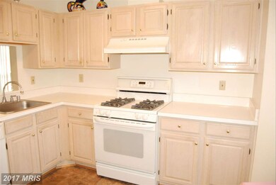 5315 Wagon Shed Cir, Owings Mills, MD 21117 - photo 3