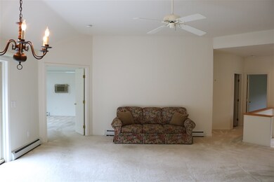 141 Iris Way, White River Junction, VT 05001 - photo 4