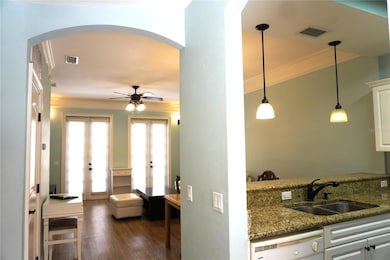 FOYER