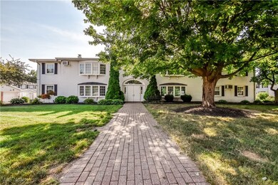 4 Meadowlawn Dr unit 7, Mentor, OH 44060 - photo 2