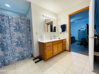 2215 Eagle Path, Bushkill, PA 18324 - photo 7