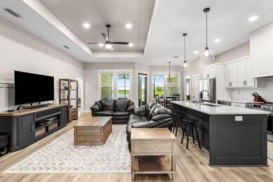 7-web-or-mls-3811 Redbud Wy_03