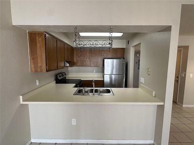 4449 SW 21st Ln, Gainesville, FL 32607 - photo 5