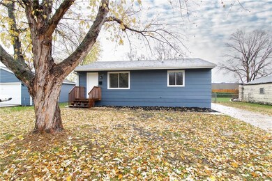 1933 E 25th St, Des Moines, IA 50317 - photo 3