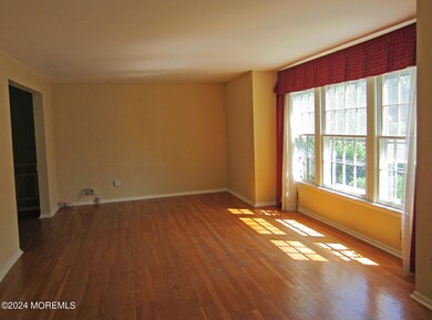 4 Eliot Ct, Morganville, NJ 07751 - photo 4