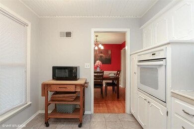 6602 Garnett Dr, Shawnee, KS 66203 - photo 5