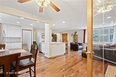 5720 Dunham Rd, Downers Grove, IL 60516 - photo 7