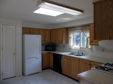 8 Baywood St, Rockland, MA 02370 - photo 7