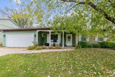 56 Clive Dr NW, Cedar Rapids, IA 52405 - photo 2