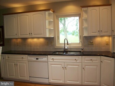 87 Arbor Dr, Myerstown, PA 17067 - photo 4