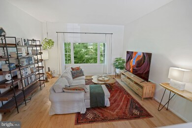 5808 Torington Dr unit 864, Springfield, VA 22152 - photo 4