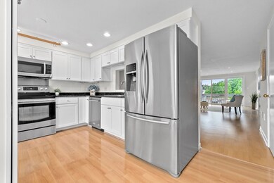 126 Merrimac St unit 18, Newburyport, MA 01950 - photo 6