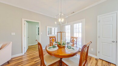 7-Dining Room (19)