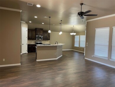 3215 Windcrest Dr, Granbury, TX 76049 - photo 2