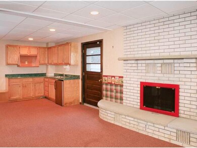 Family Room.