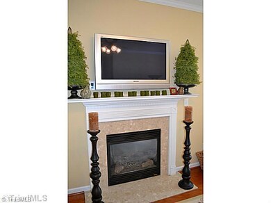 2471 Alderbrook Dr, High Point, NC 27265 - photo 7