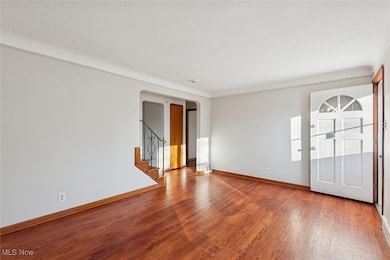 5732 E 141st St, Maple Heights, OH 44137 - photo 4