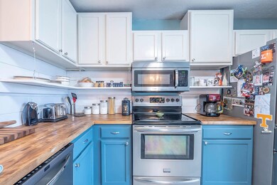 251 Valley Dr, Columbia, TN 38401 - photo 7