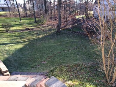 246 Sylvia Ln, Allentown, PA 18104 - photo 5