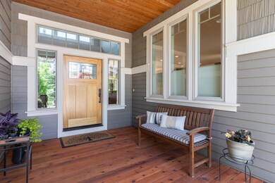 691 NW Yosemite Dr, Bend, OR 97701 - photo 2