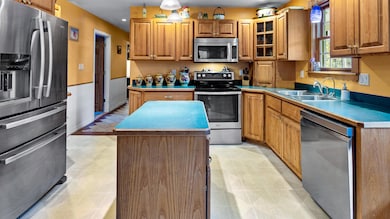 197 Ferry Rd, Lewiston, ME 04240 - photo 4