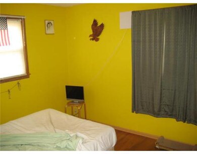 26 Woodcrest Dr, Riverside, RI 02915 - photo 5