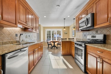 126 Village Post Rd, Danvers, MA 01923 - photo 4
