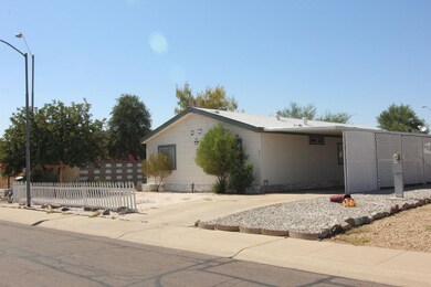 side view of house-carport side