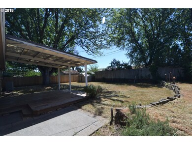 800 E 19th St, the Dalles, OR 97058 - photo 4