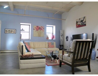 717 Atlantic Ave unit 8D, Boston, MA 02111 - photo 5