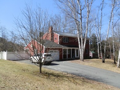 140 Carroll Blvd, Saint Johnsbury, VT 05819 - photo 2