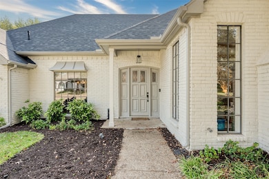 10002 Hickory Crossing, Dallas, TX 75243 - photo 4