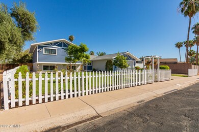 SURROUNDS THE FRONT YARD