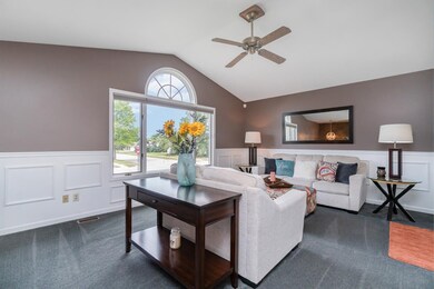 639 N Wren Ln, Griffith, IN 46319 - photo 5