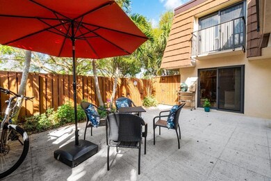 2727 27th Ct, Jupiter, FL 33477 - photo 2