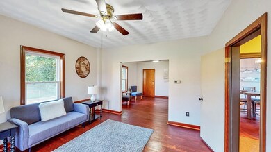 19 Clinton St, Chicopee, MA 01013 - photo 5