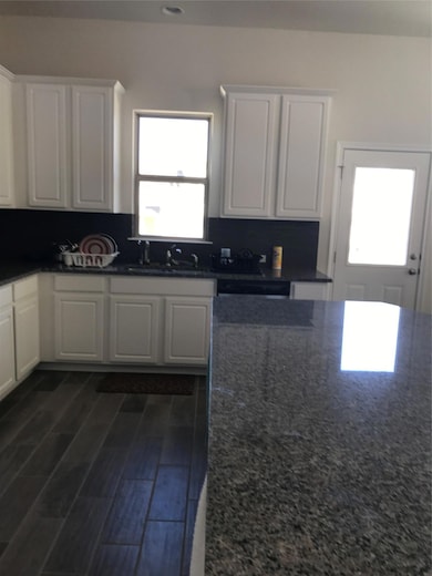 2105 Town Centre Dr unit 39, Round Rock, TX 78664 - photo 4