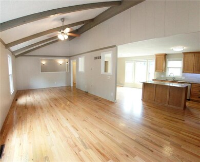 6908 Brownridge Dr, Shawnee, KS 66218 - photo 3