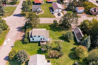 1502 8th Ave, Two Harbors, MN 55616 - photo 3