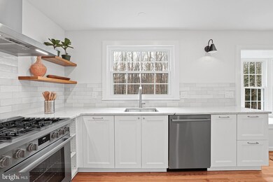 20816 Waterbeach Place, Sterling, VA 20165 - photo 7