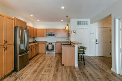 2221 Willow Dr unit B, Livingston, MT 59047 - photo 2